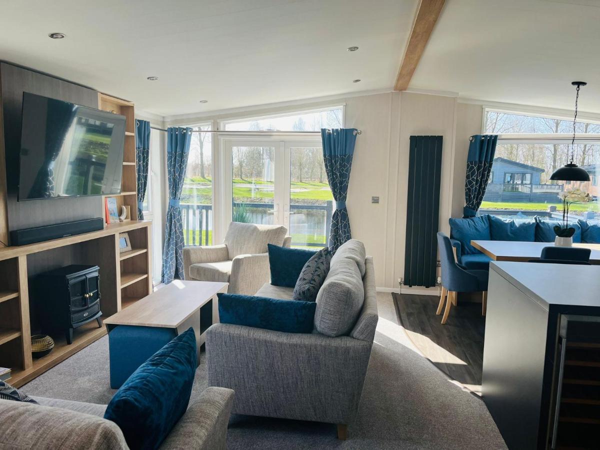 Holiday home Four Seasons With Hot Tub *